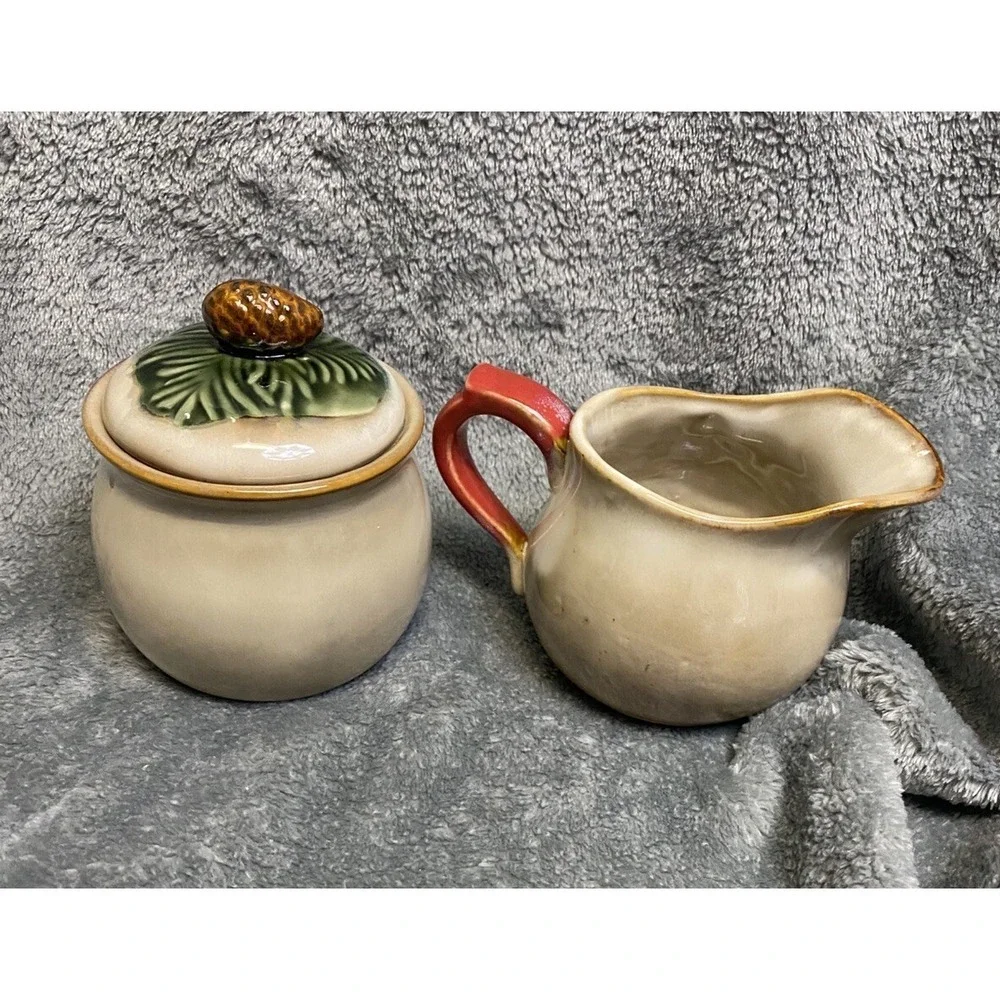Tii Collection Sugar Bowl And Creamer Cardinal Holly Christmas Collection